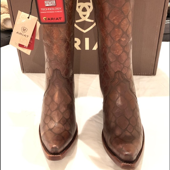 NWT ARIAT Boots - Picture 4 of 8